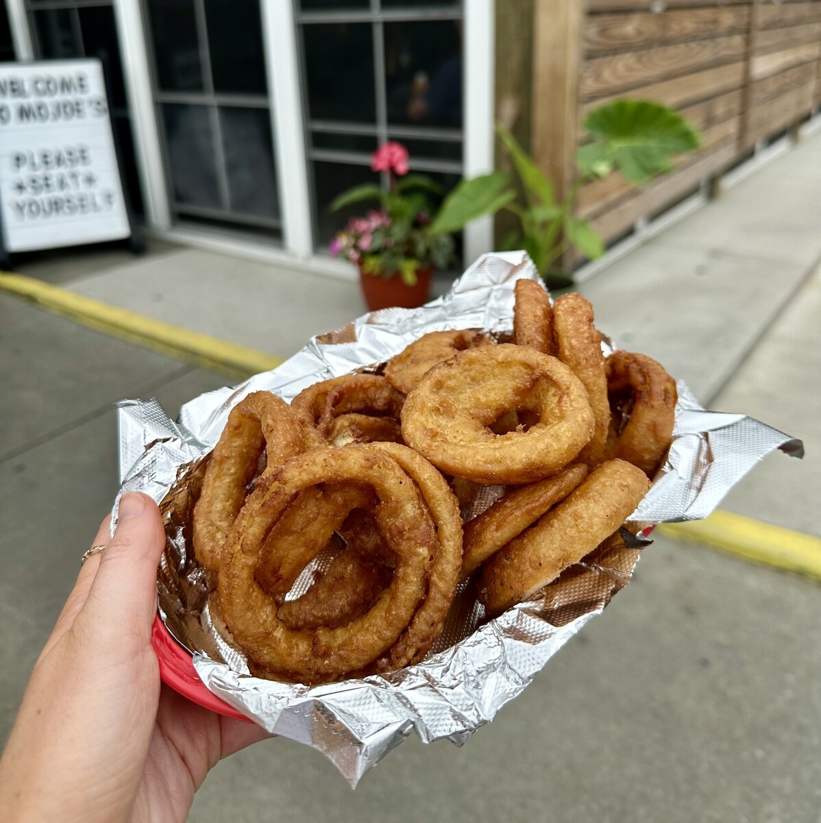 Offline - MoJoe's Burger Joint